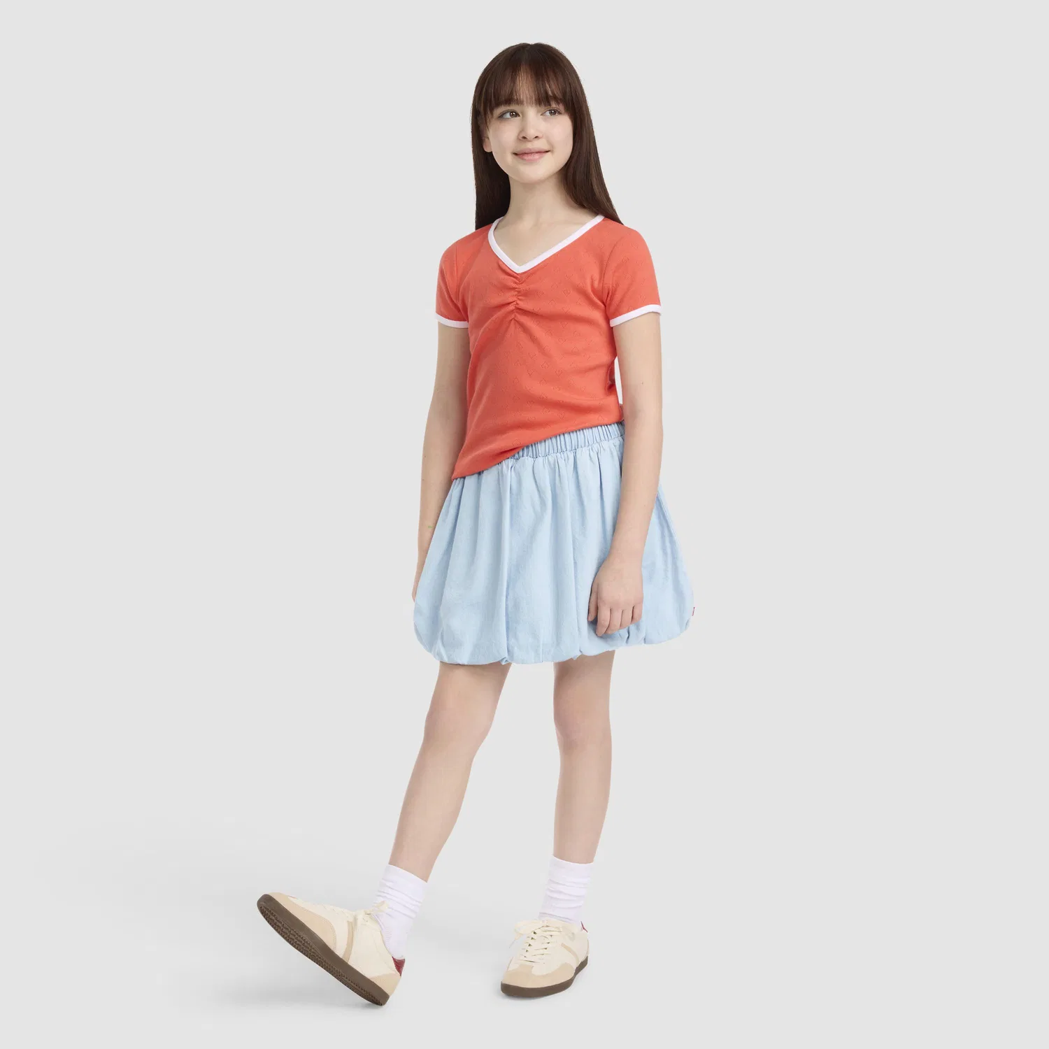Джинсовая юбка-шорты с объемными рукавами для девочек 7-16 лет Levi's, Light Wash — фото 3