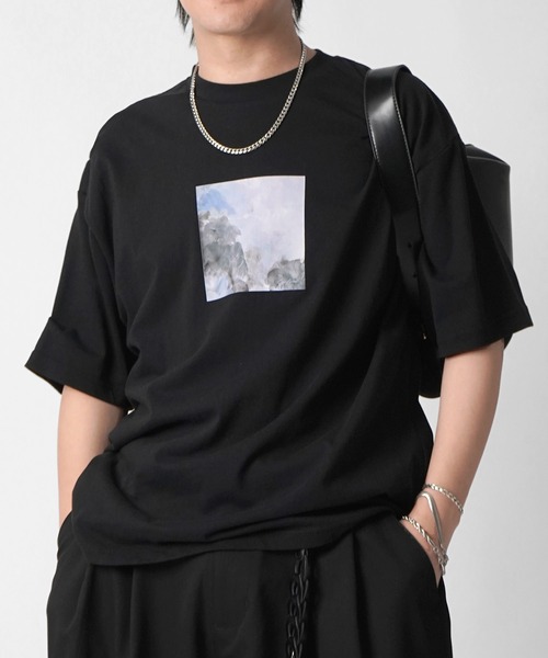 

Футболка с коротким рукавом, абстрактный принт Confirm, черный