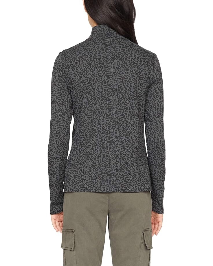 

Футболка Sanctuary On A Roll Turtleneck Tee, цвет Nocturnal Animal