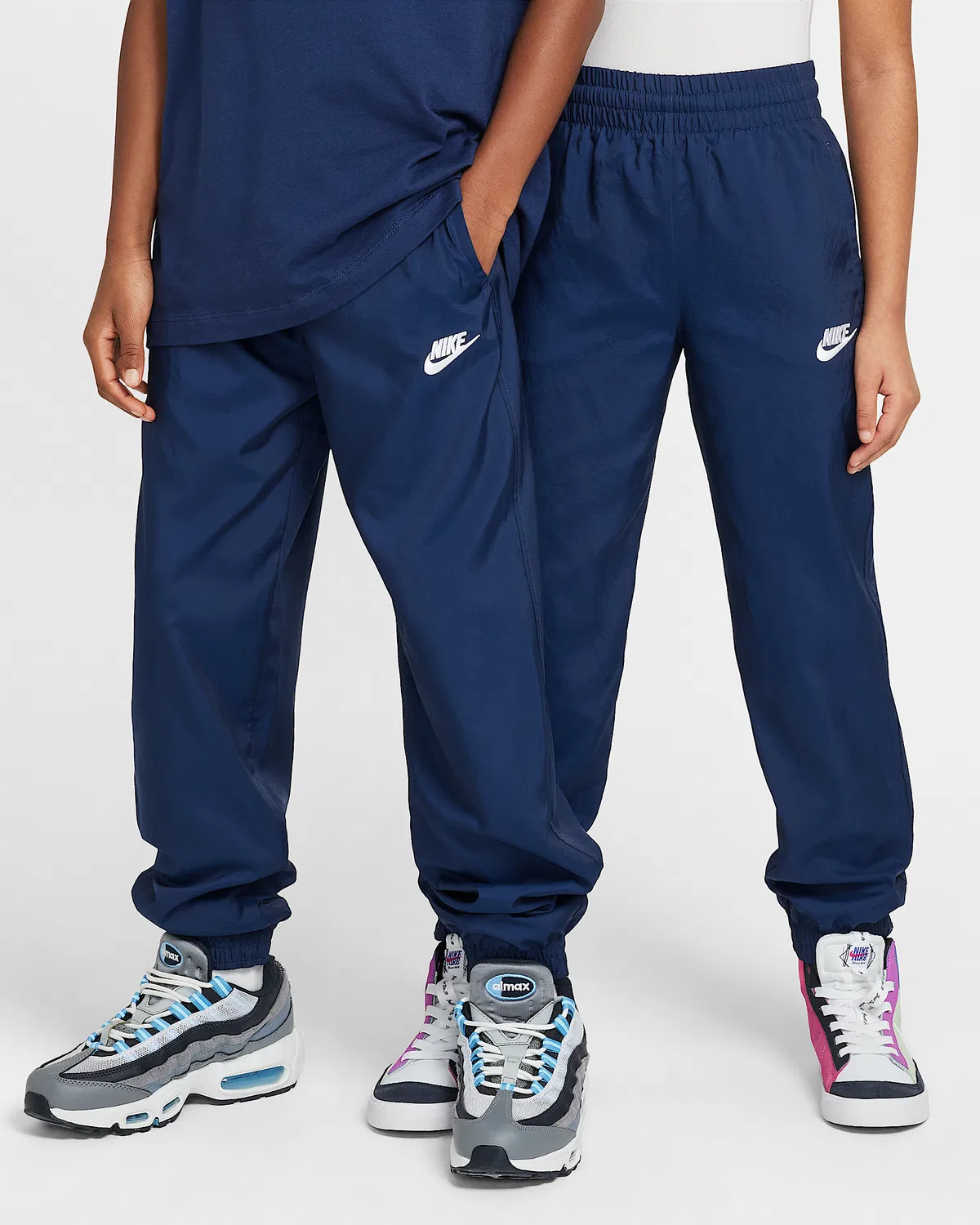 Детские спортивные штаны Nike Sportswear Club, Midnight Navy/White