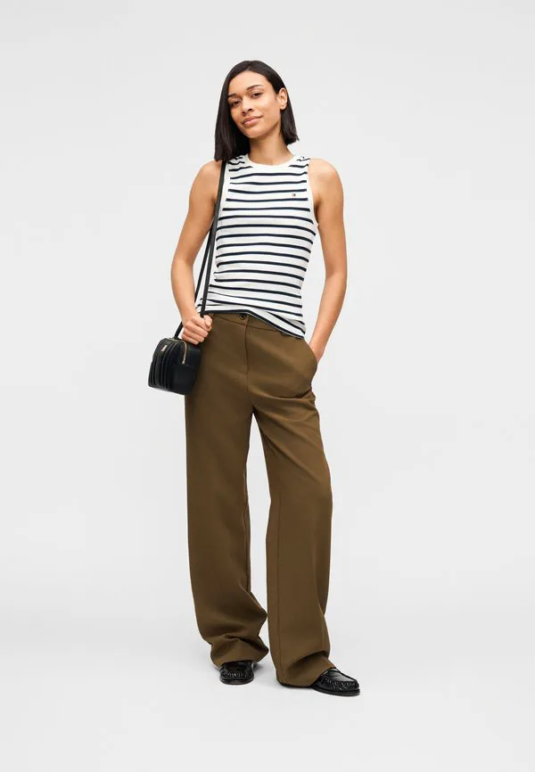 Облегающая майка с круглым вырезом Tommy Hilfiger, Breton Ecru/Dark Night Navy — фото 2