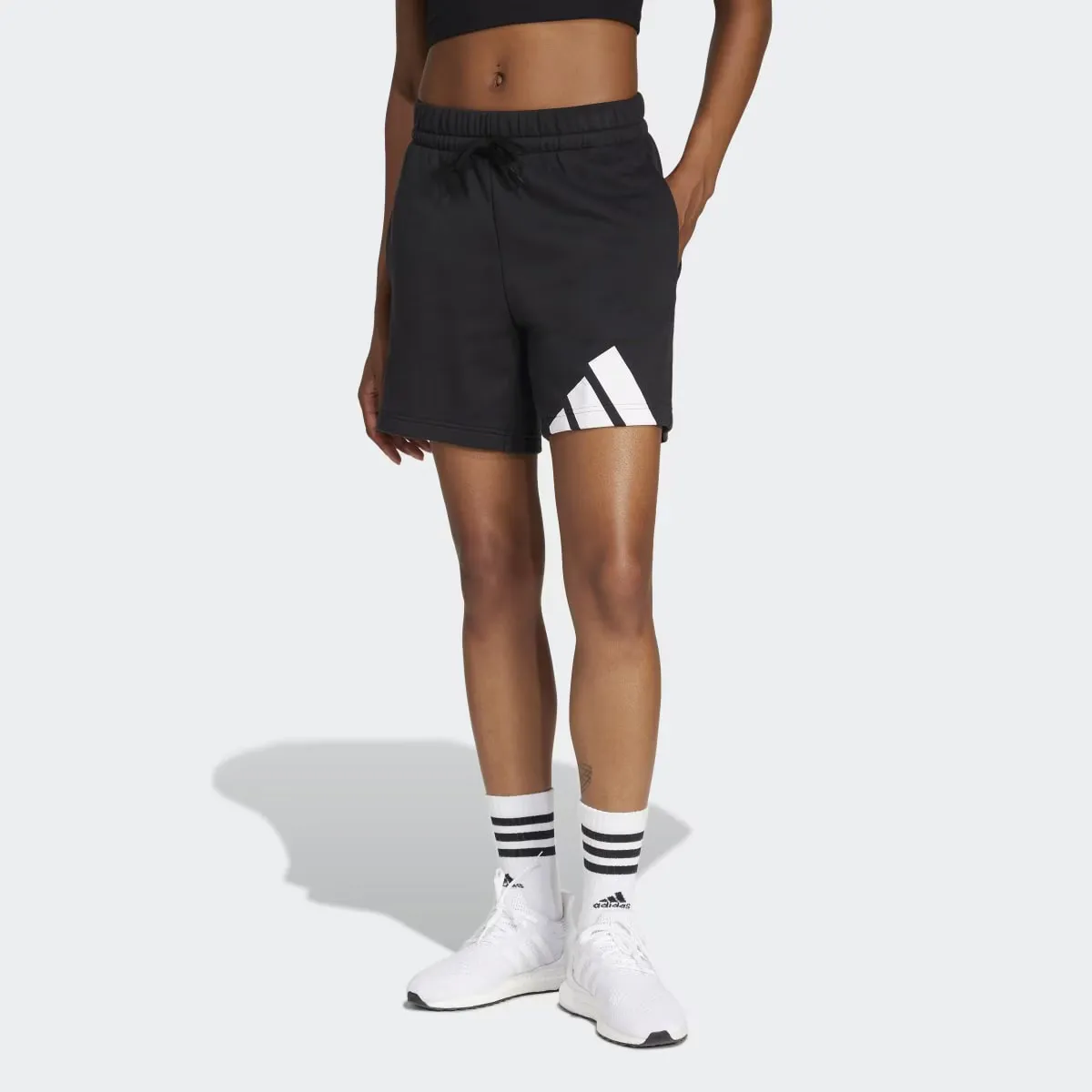 

Женские шорты Adidas Essentials с большим логотипом French Terry, черный