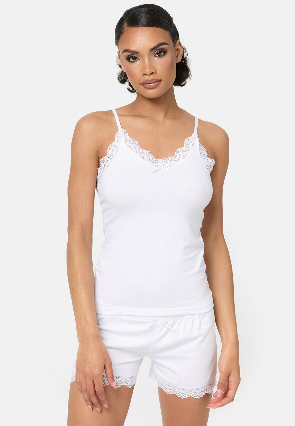 

Комплект одежды для сна SHORTY-SET Tazzio, цвет weiß