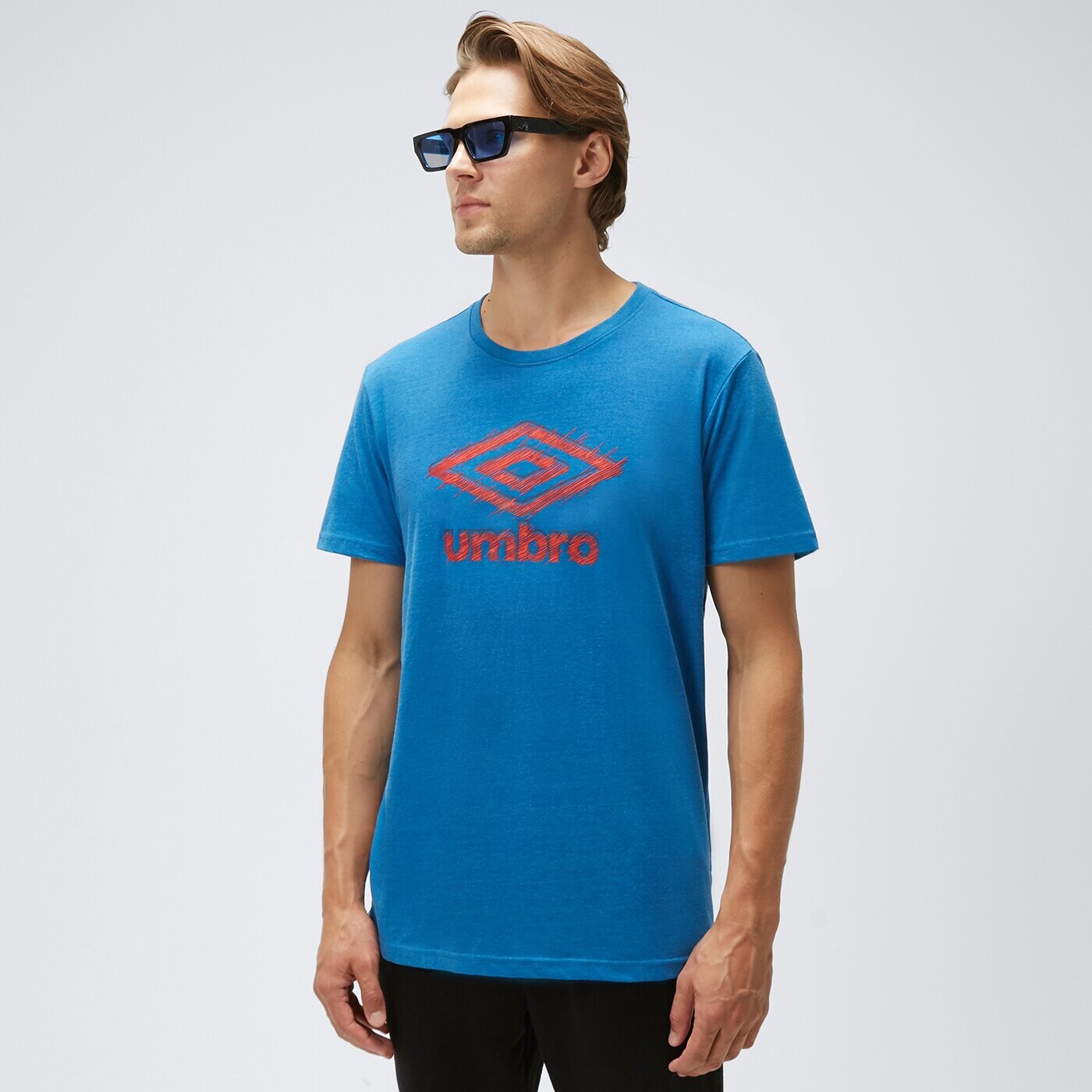 

Футболка Umbro Midu, синий