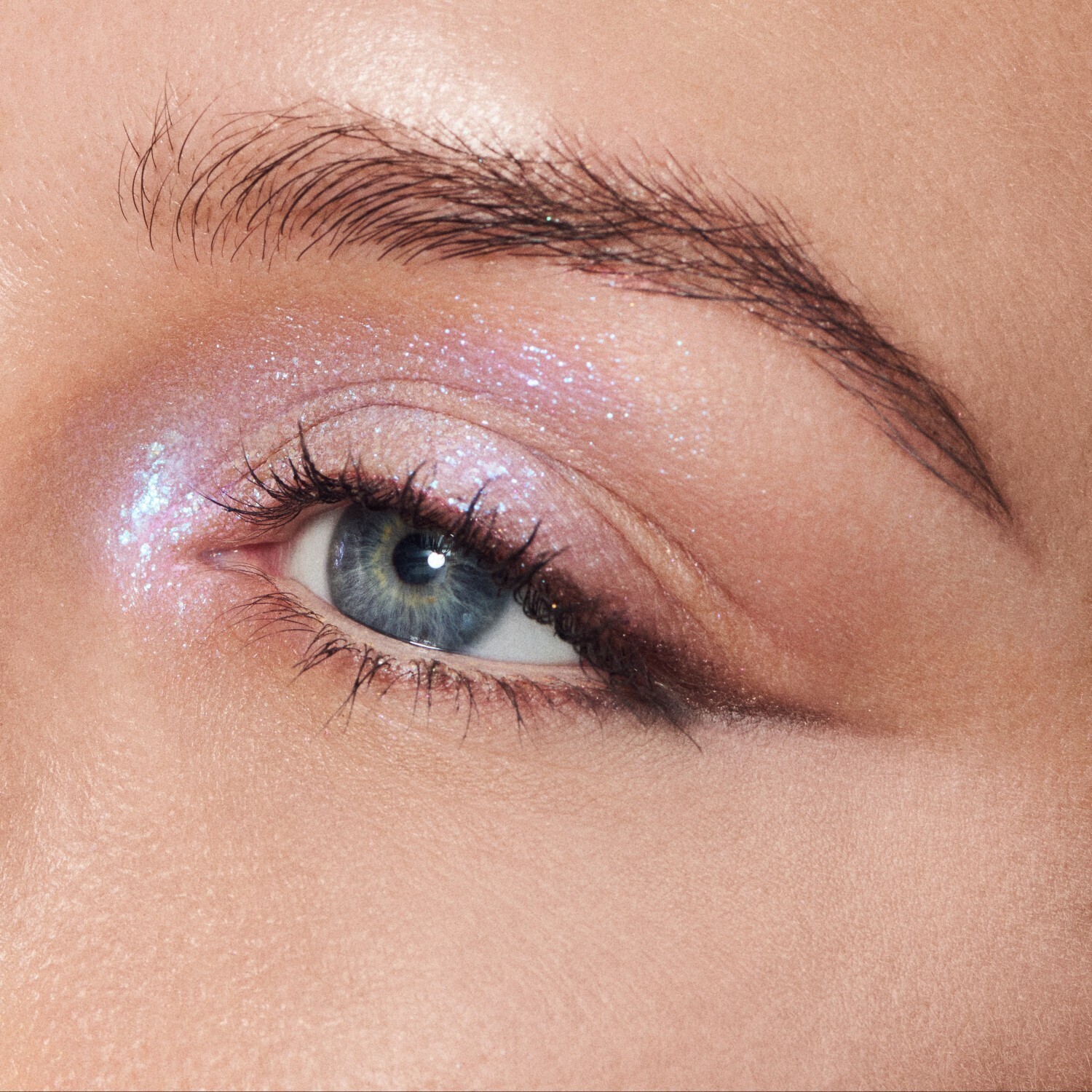Тени для век dazzleshadow liquid eyeshadow Mac, 06 - crumbled diamonds, объем 4.4 мл — фото 4