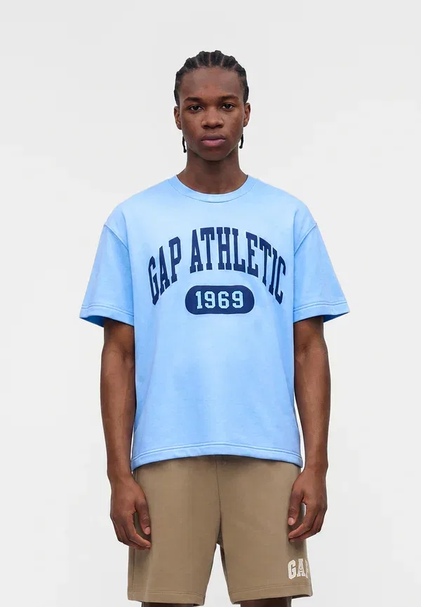 Футболка Athletic logo crew print t-shirt Gap, прохладный синий