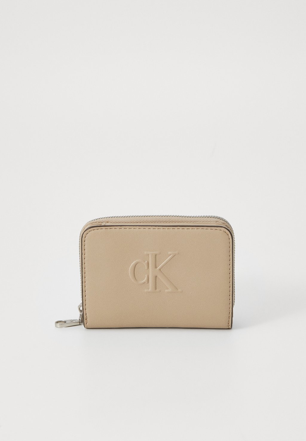 

Кошелек SCULPTED MED FLAP ZIP AROUND Calvin Klein Jeans, бежевый