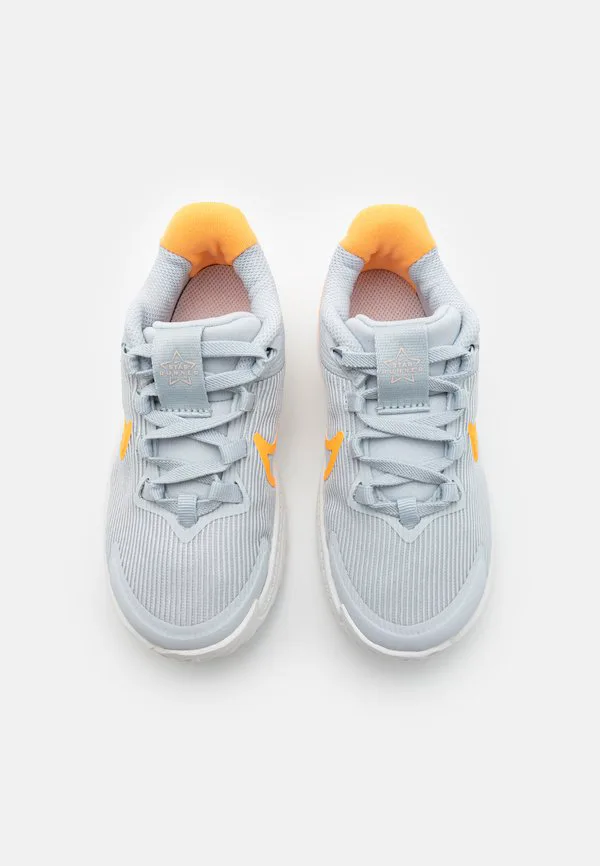 Кроссовки для бега по шоссе star runner 4 Nike Performance, Pure Platinum/Peach Cream/Echo Pink/Summit White — фото 4