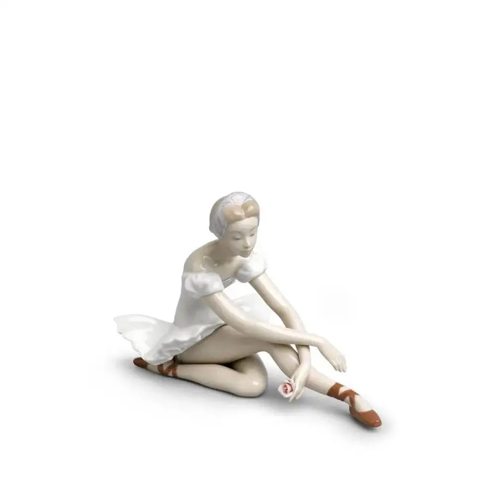 

Статуэтка Rose Ballet Lladro