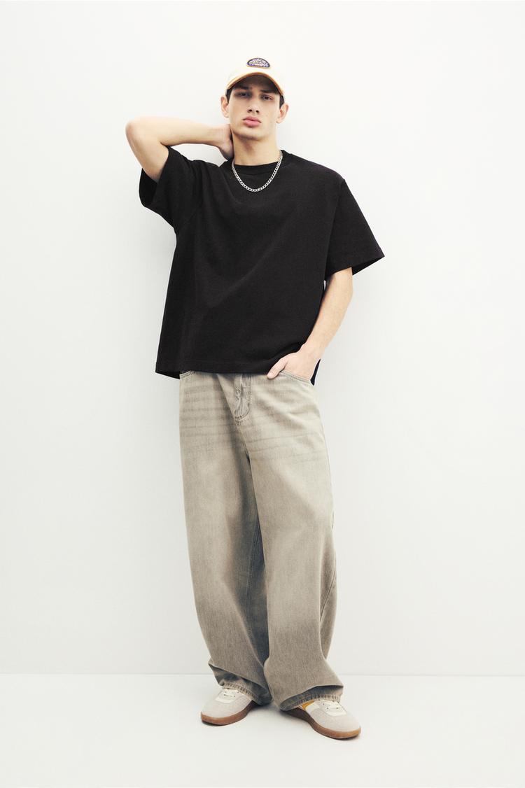 

Футболка свободного кроя Soft-Touch Pull And Bear, черный