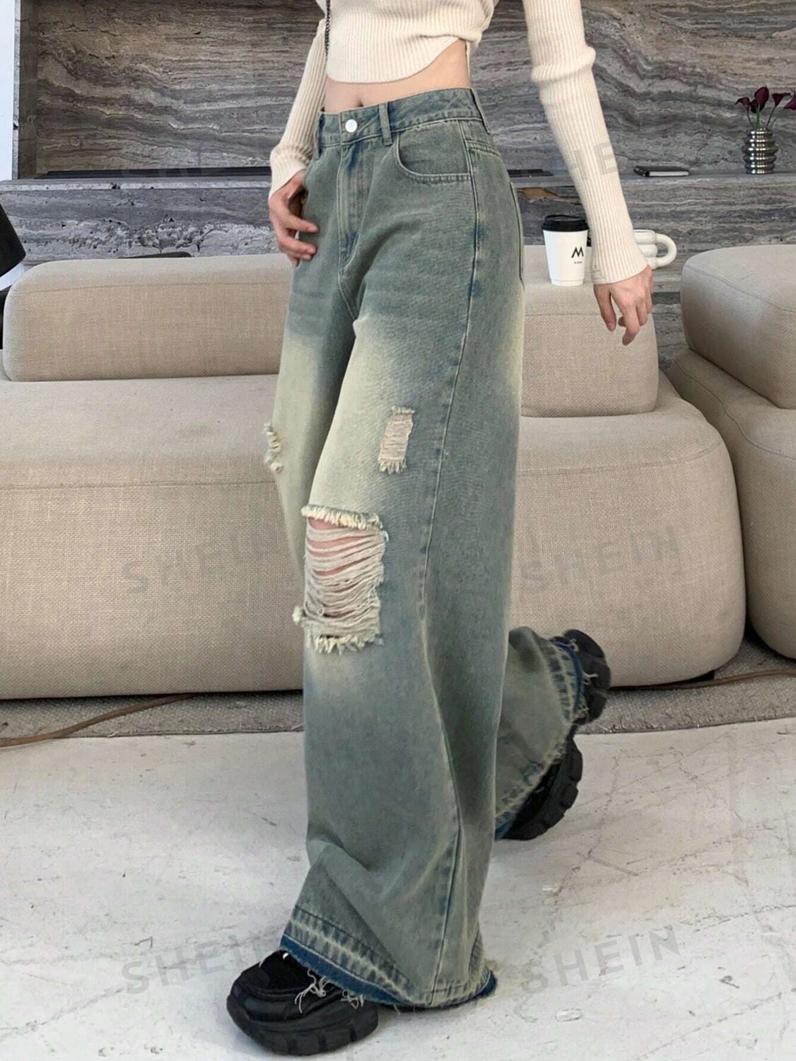 

Джинсы, декорированные слезами, широкие штанины, стираный деним Dazy, синий