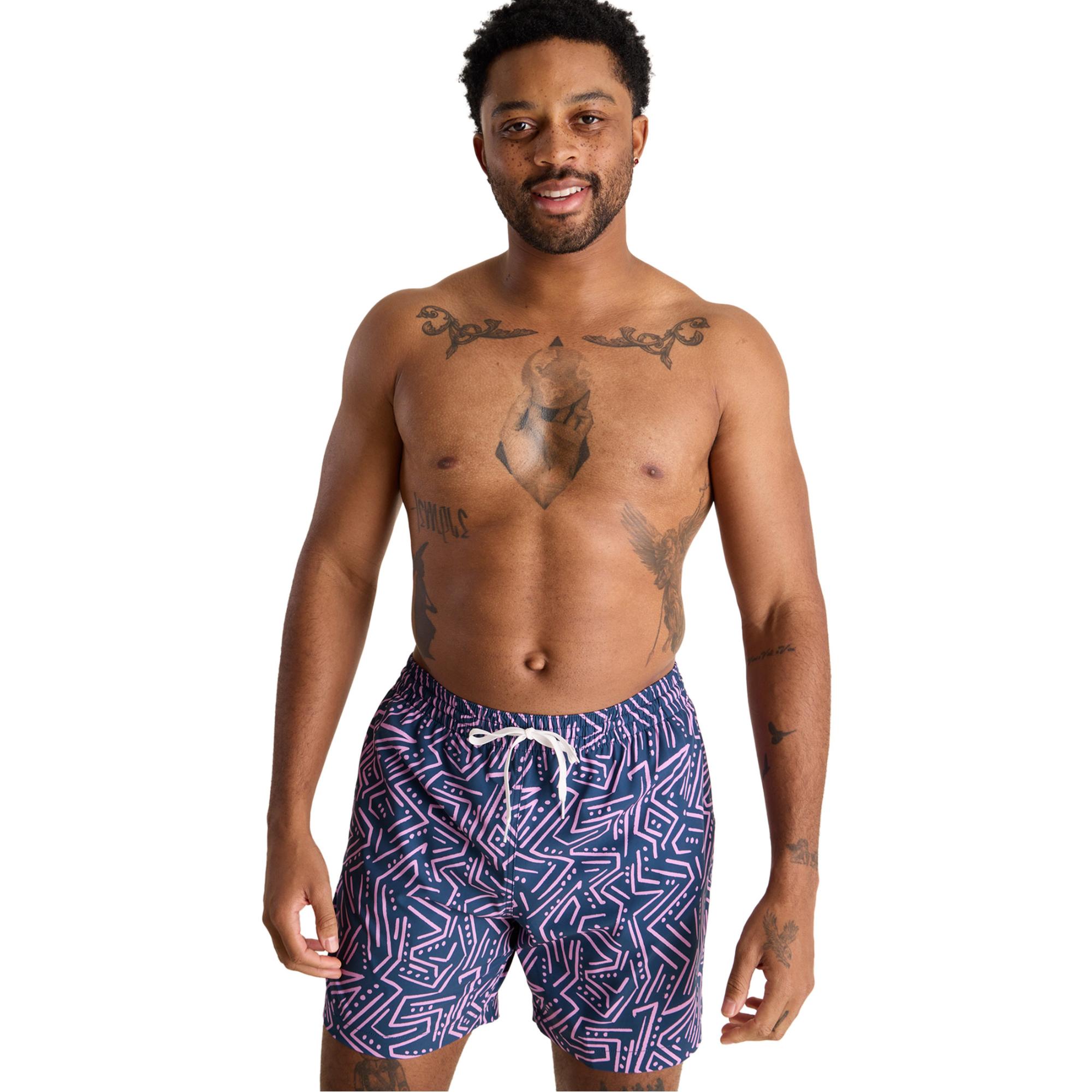 

Мужские классические плавки из темного марципана, 5,5 дюймов, на подкладке. Chubbies, Navy Geometric Line