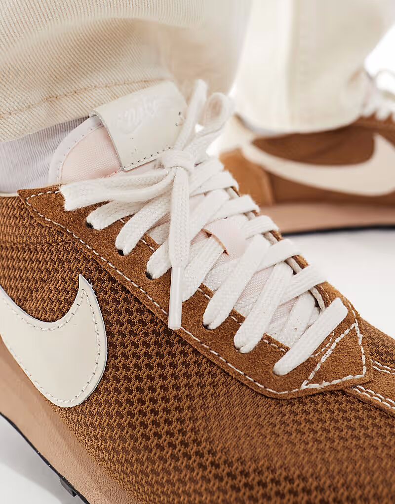 Кроссовки унисекс Nike LD-1000 коричневого цвета — фото 4