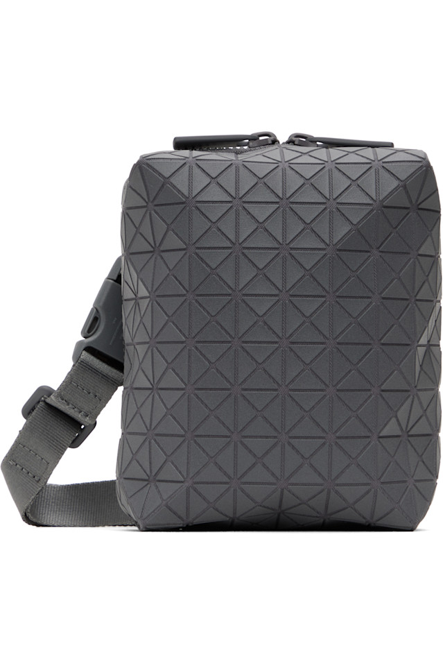 

Женская сумка через плечо Beetle однотонная Bao Bao Issey Miyake, серый