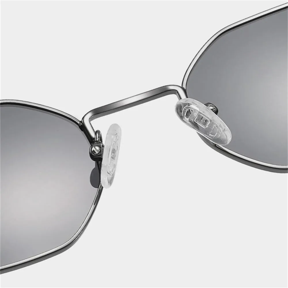 

Солнцезащитные очки UV400 для мужчин и женщин | Маленькая металлическая оправа, цветные линзы | Для вождения и занятий спортом на открытом воздухе generic, 002