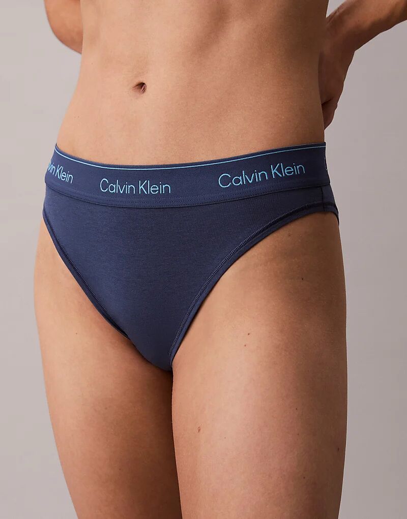 

Трусики-танга Calvin Klein Icon Cotton Modal темно-синего цвета