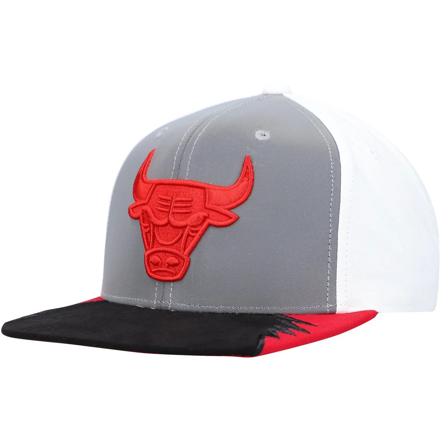 

Мужская кепка Snapback Mitchell & Ness серого/белого цвета Chicago Bulls Day 5