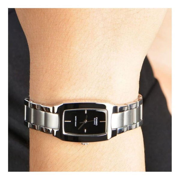 

Часы CASIO Quartz Stainless Steel Strap Waterproof Black Analog, черный