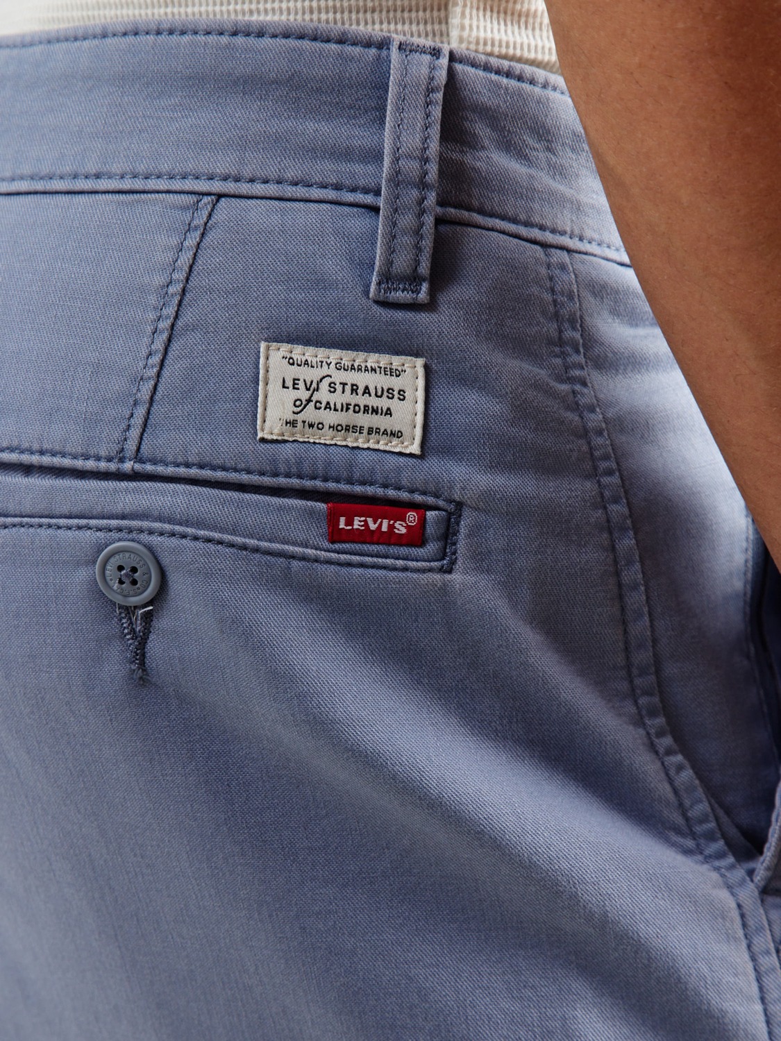 LEVI'S  Шорты чинос Regular 'XX Chino II' в светло-голубом цвете — фото 2