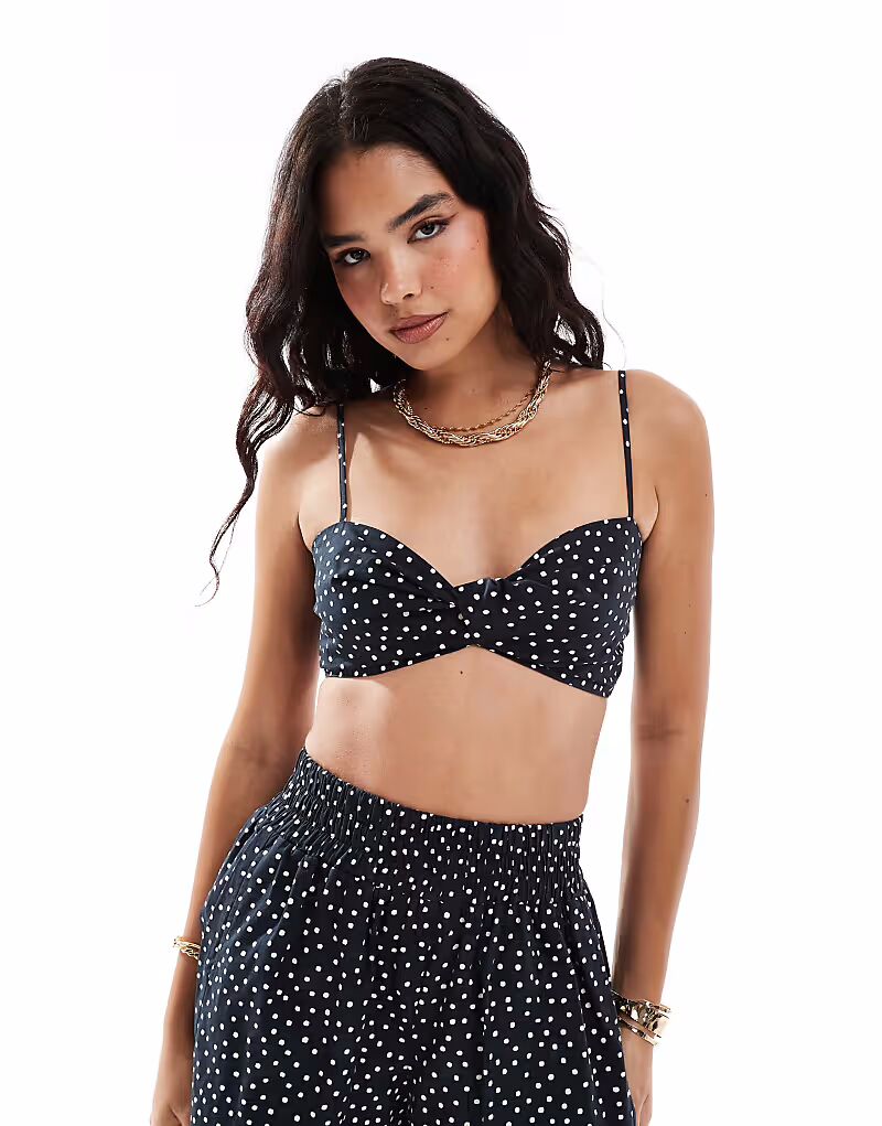 

Поплиновый бралет ASOS DESIGN в черный горошек