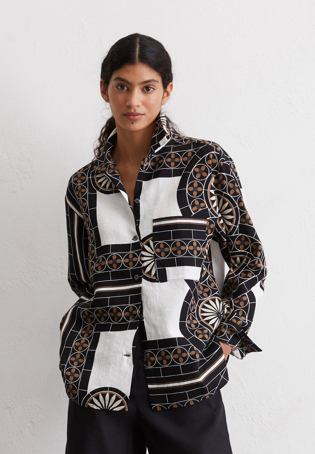 

Блузка на пуговицах BLOUSE SHIRT COLLAR BUTTONED SLITS AT SIDE LONG SLEEVE PRINT Marc O'Polo, мультиколор