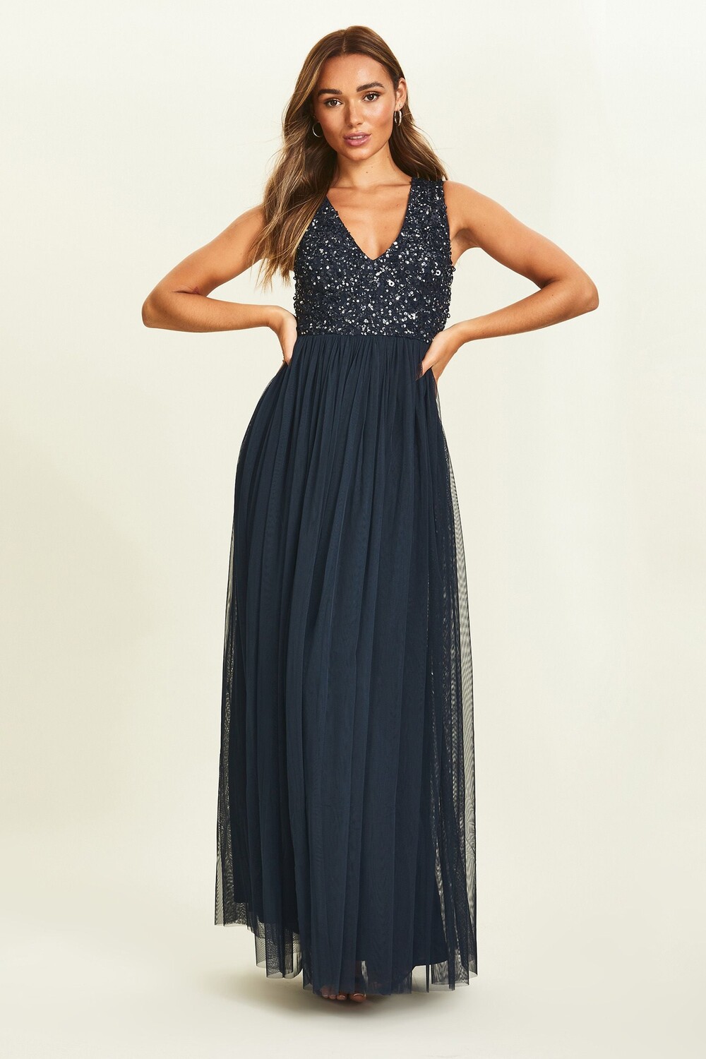 

Платье-макси с топом без рукавов с V-образным вырезом расшитым пайетками Maya, синий