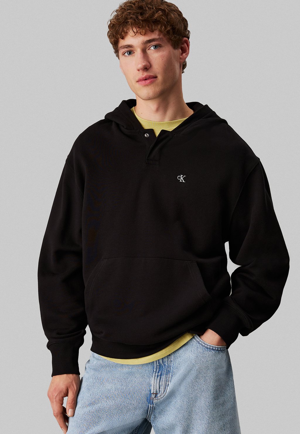 

Толстовка Calvin Klein Jeans, черный