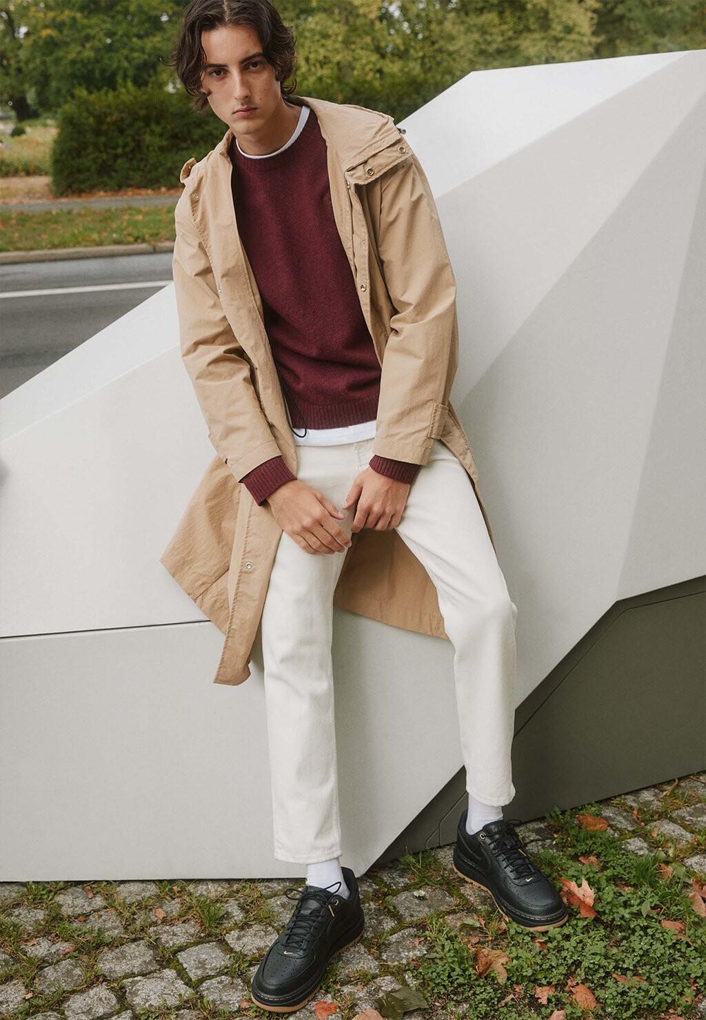 

Кроссовки Nike Air Force 1 Luxe, черный / коричневый