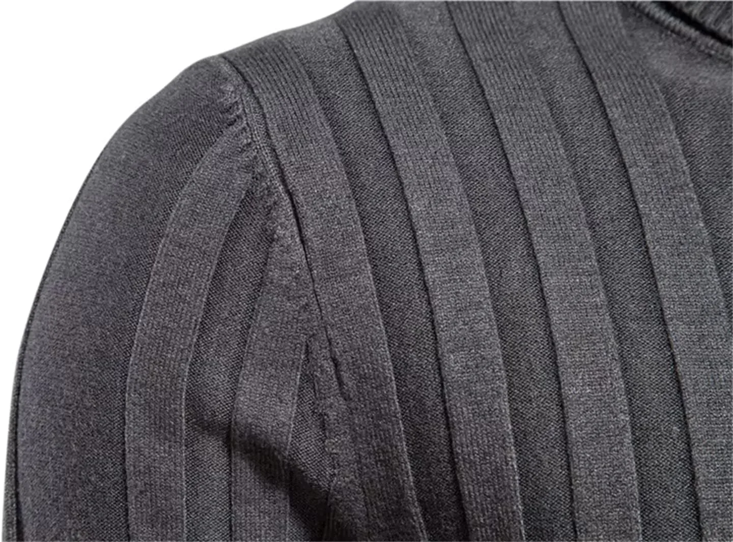 Мужской свитер Slim Fit с воротником-стойкой, кабельной вязкой и длинными рукавами — фото 3