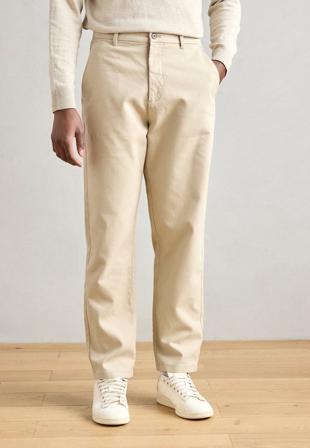 

Чиносы PANTS Lindbergh, серый