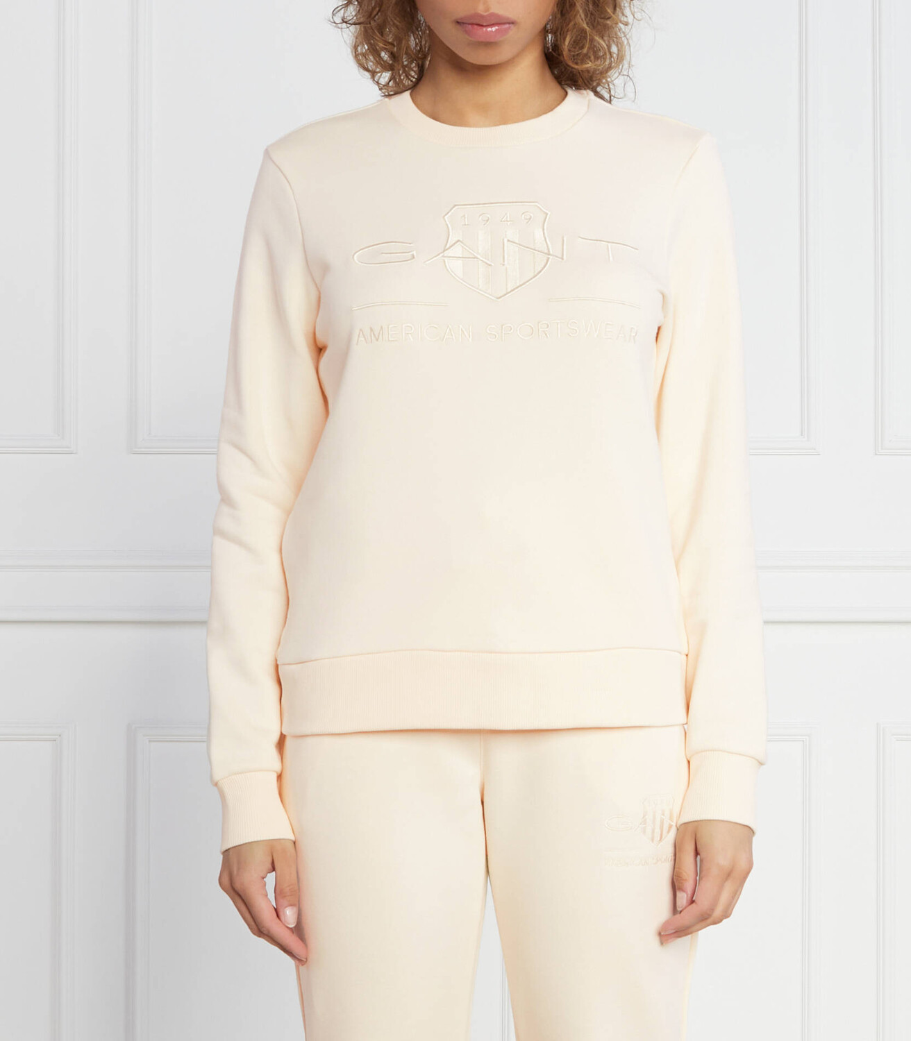 

Толстовка Gant REG TONAL SHIELD Regular Fit, кремовый