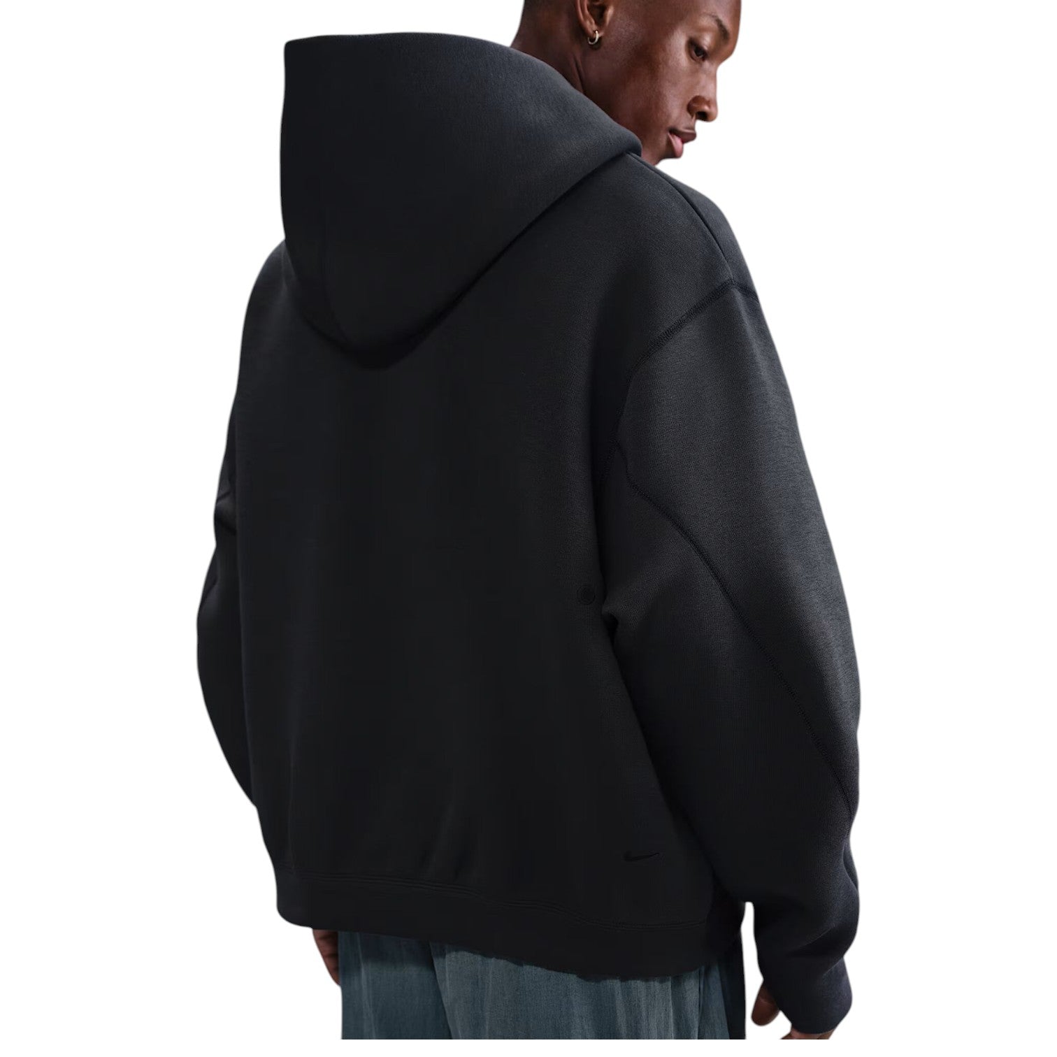 Толстовка Nike Tech Fleece Oversized Hoodie, цвет «Антрацитово-черный» — фото 2