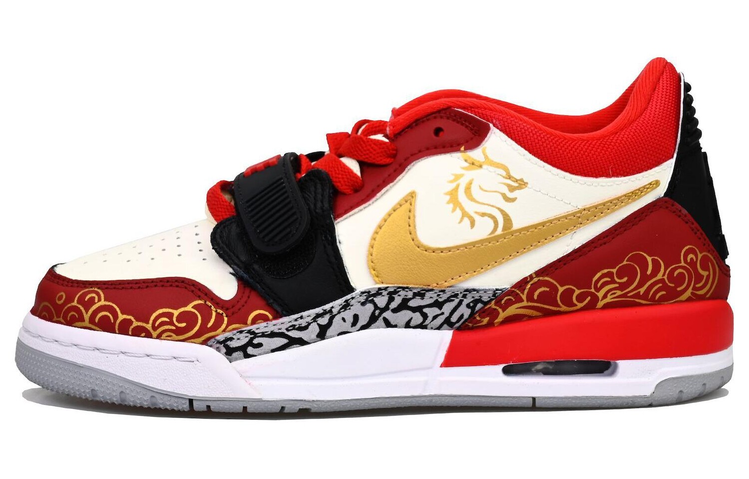 

Женские баскетбольные кроссовки Jordan Legacy 312 Vintage, Red