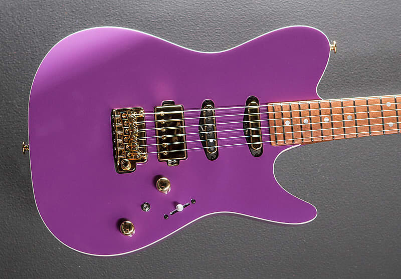 

Электрогитара Ibanez Lari Basilio Signature LB1 - Violet