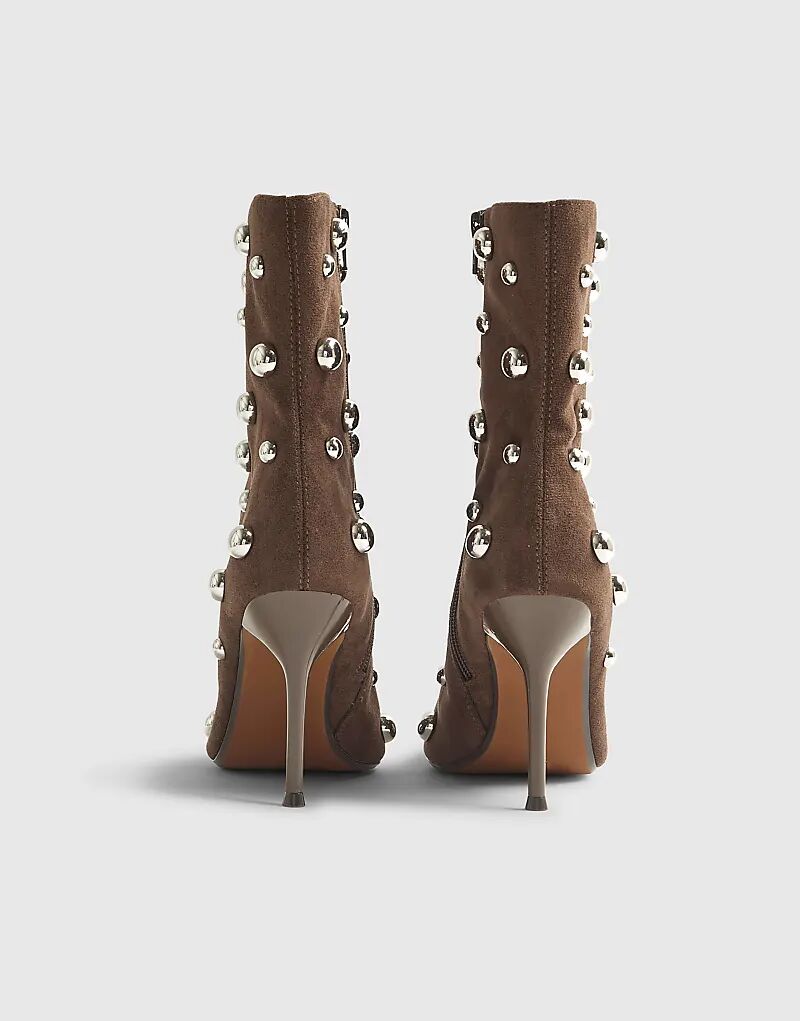 Ботильоны River Island из искусственной замши с заклепками на каблуке, бежево-темного цвета — фото 4