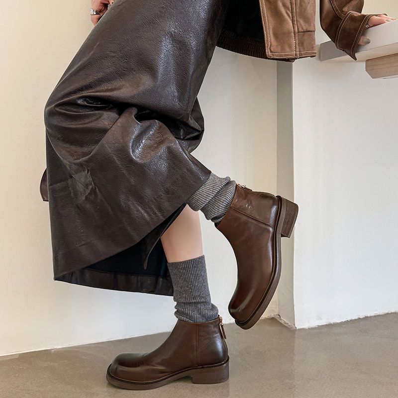 Yeezyy Reezy Женские полусапожки на каблуке 4 см коричневые, цвет Brown — фото 3