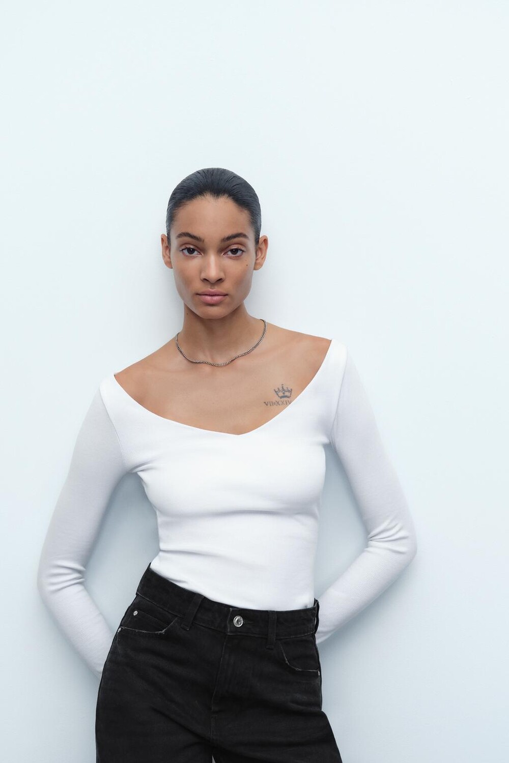 

Футболка с длинным рукавом в ребребне ZARA, белый