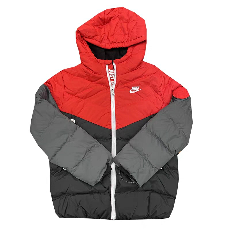 

Детский пуховик Nike, цвет Red and gray color blocking