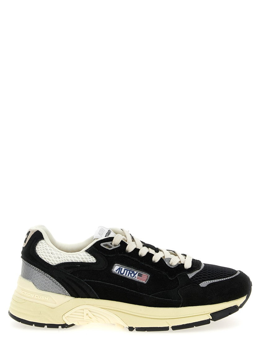 

Кроссовки Hyperway Low Autry, черный