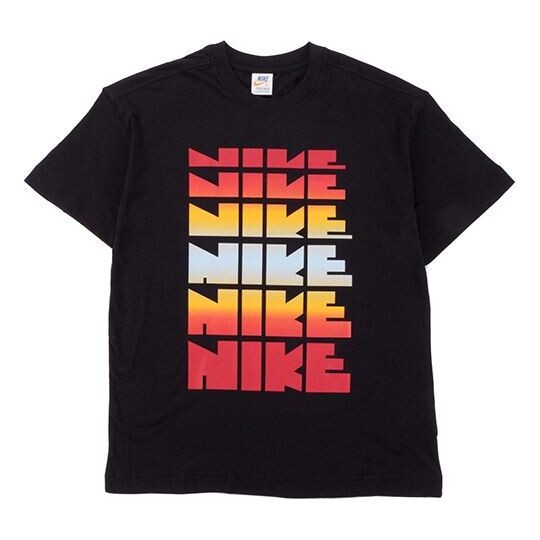 

Футболка rainbow alphabet short sleeve black Nike, черный