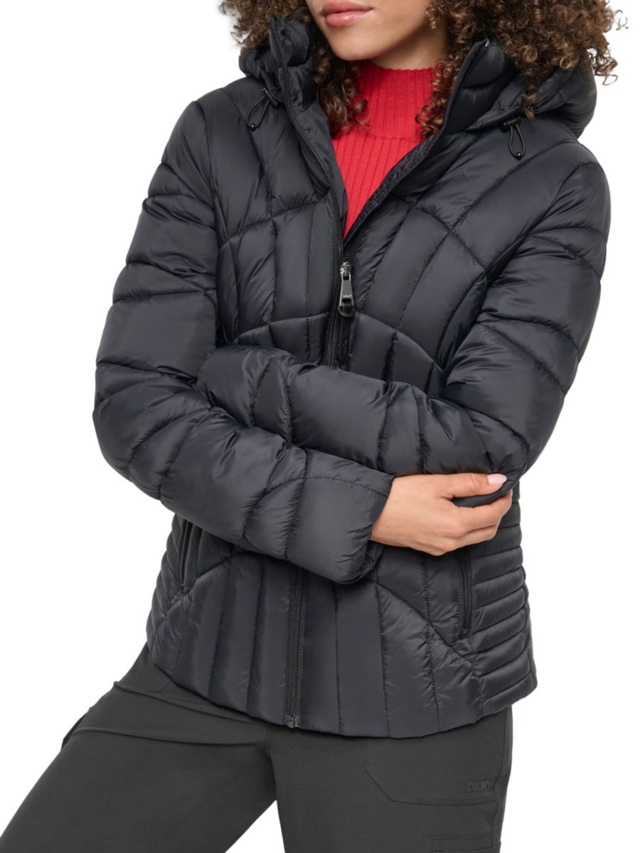 

Складная стеганая куртка Missy с капюшоном DKNY, черный