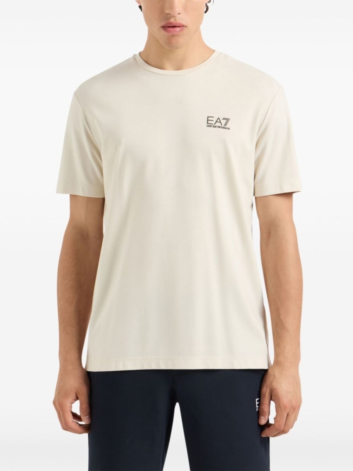 

Ea7 Emporio Armani футболка с логотипом, нейтральный цвет