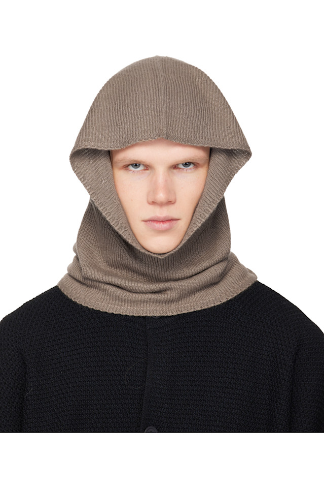 

Homme Plissé Issey Miyake Зимний шарф-снуд из кашемира бежевого цвета