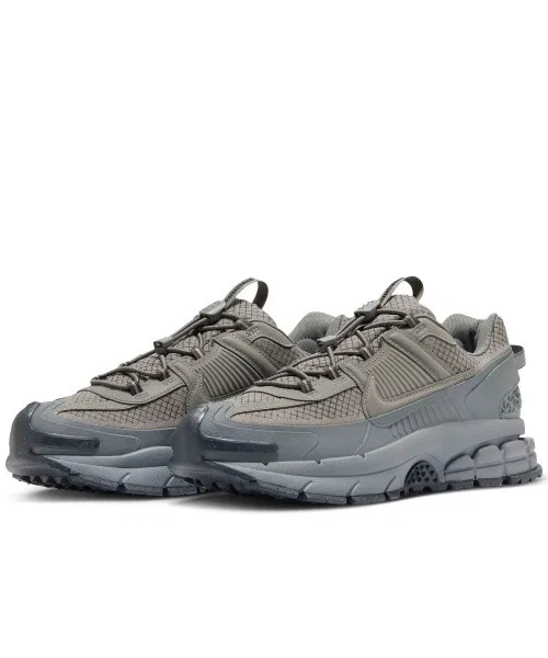 Мужские кроссовки NIKE Zoom Vomero Roam
