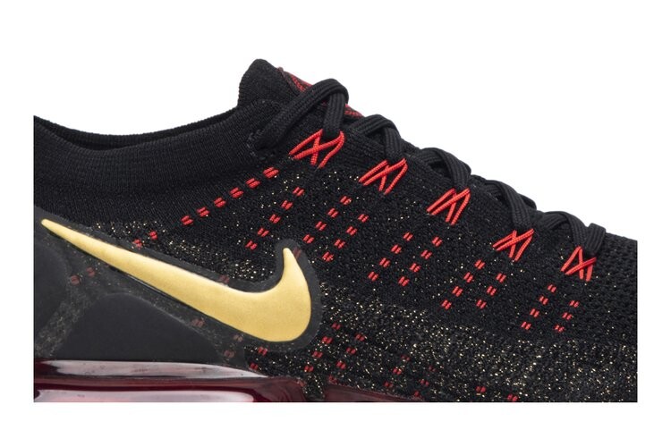 Кроссовки Nike Air VaporMax 2 Flyknit 'Chinese New Year', черный — фото 2