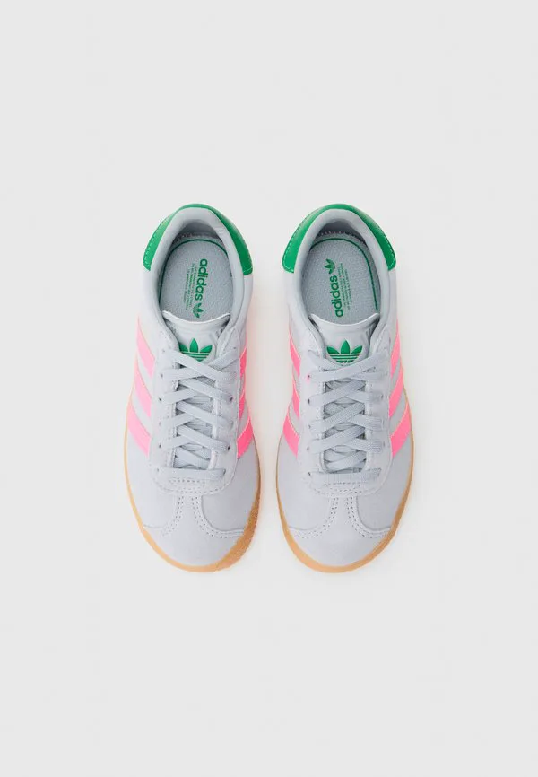 Кроссовки gazelle унисекс Adidas Originals, Silver-Coloured/Lucid Pink/Green — фото 4