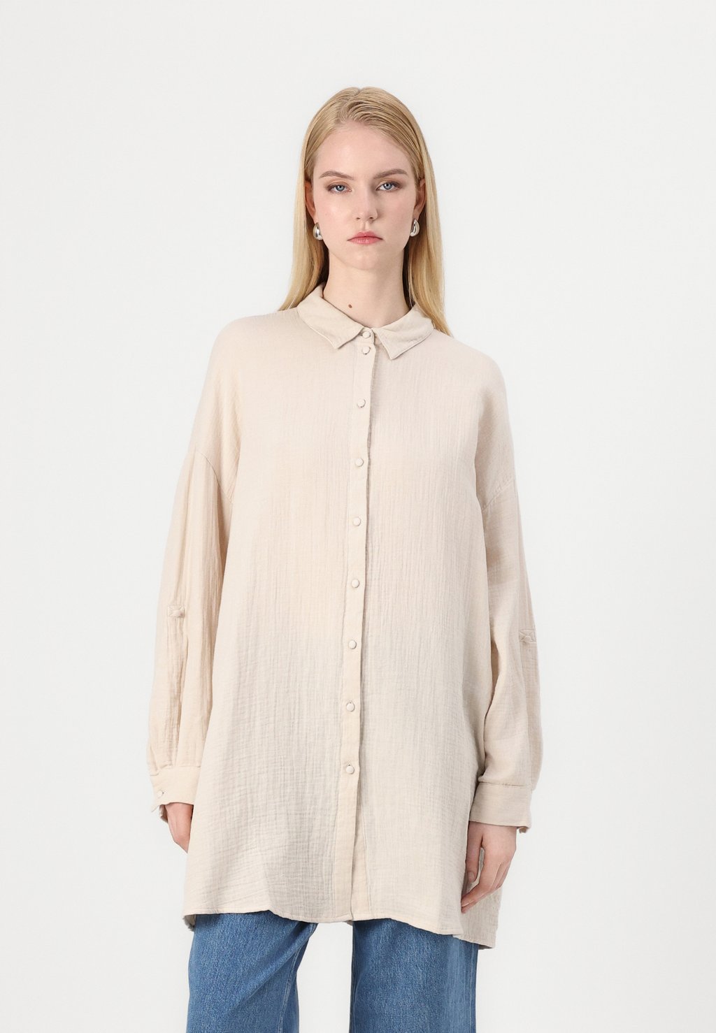 

Рубашка PCSASTINA OVERSIZED LONG SHIRT Pieces, кремовый