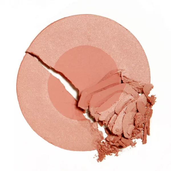 Щеки в шикарном румянце Charlotte Tilbury, цвет first love — фото 4