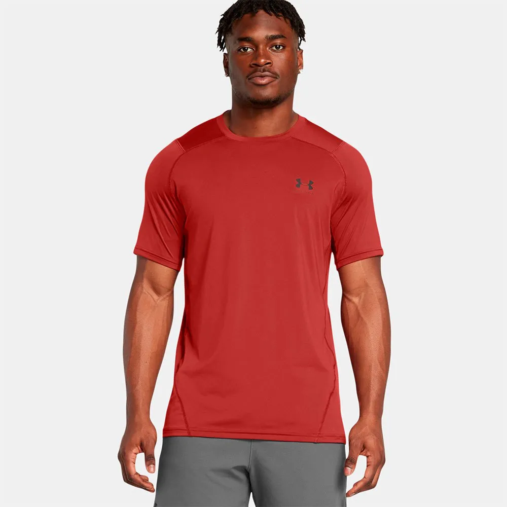 

Футболка Under Armour HeatGear Armour Fitted Graphic, красный