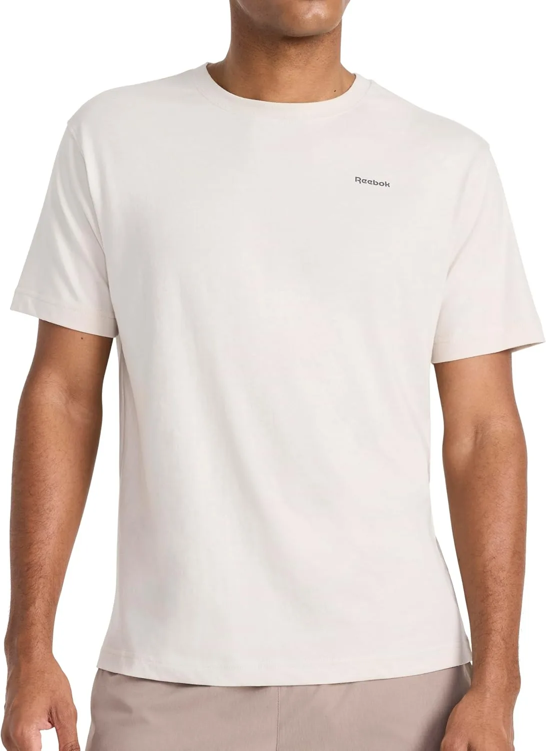 

Футболка Reebok Men's Small Logo Crewneck, Standard Fit, легкая ткань Cotton-Poly Jersey